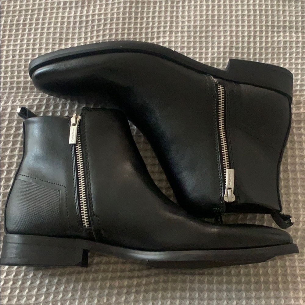 Calvin Klein Chelsea boot size 7 runs big